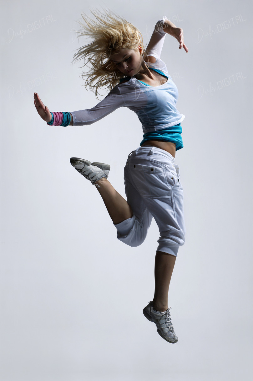 Dynamic Dance Movement