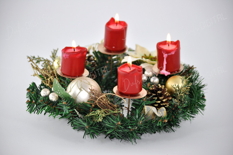 Christmas Candle Arrangement
