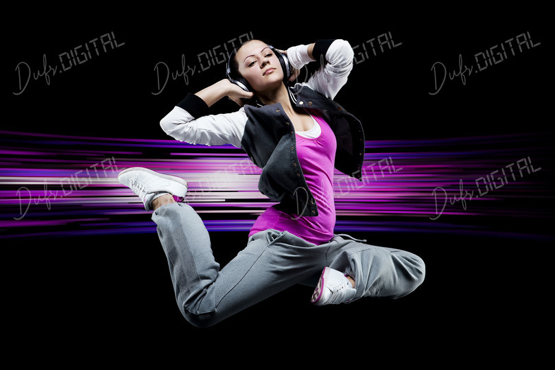 Dynamic Dance Movement