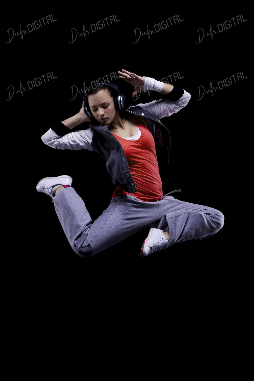 Dynamic Dance Movement