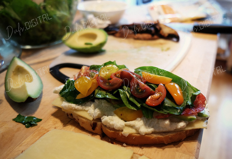 Fresh Vegetable Sandwich
