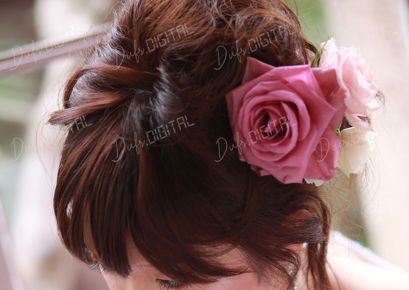 Elegant Floral Hairpiece