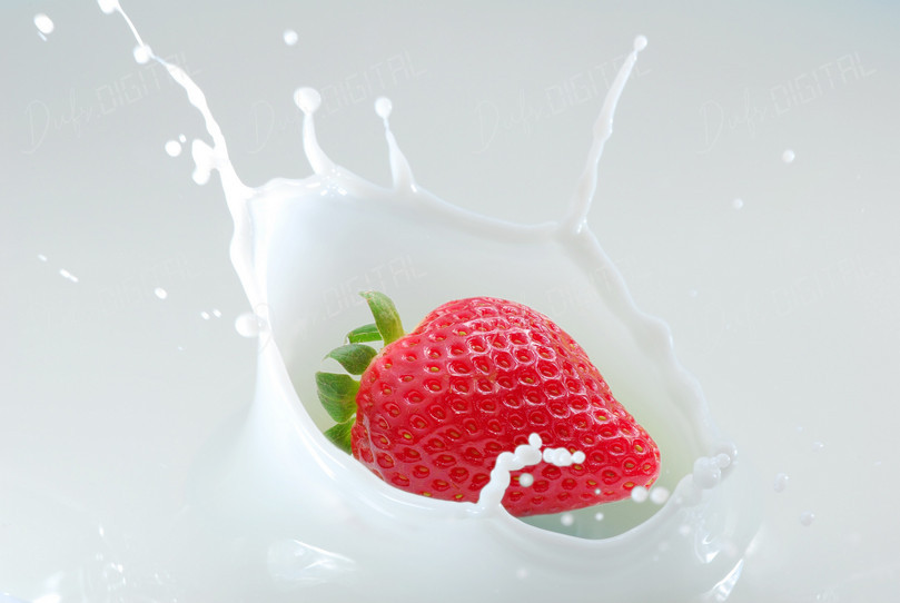 Strawberry Milk Splash