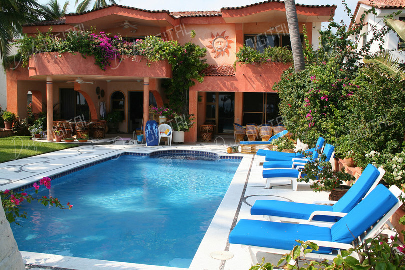 Tropical Poolside Paradise