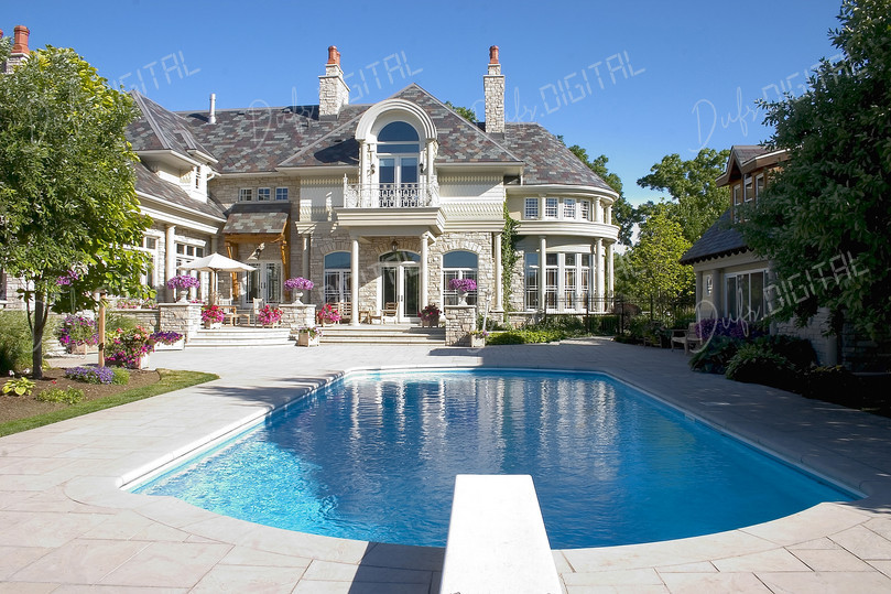 Luxurious Home Exterior