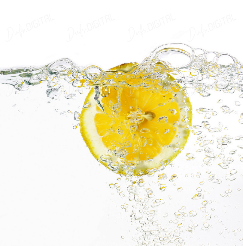 Lemon Splash in Water
