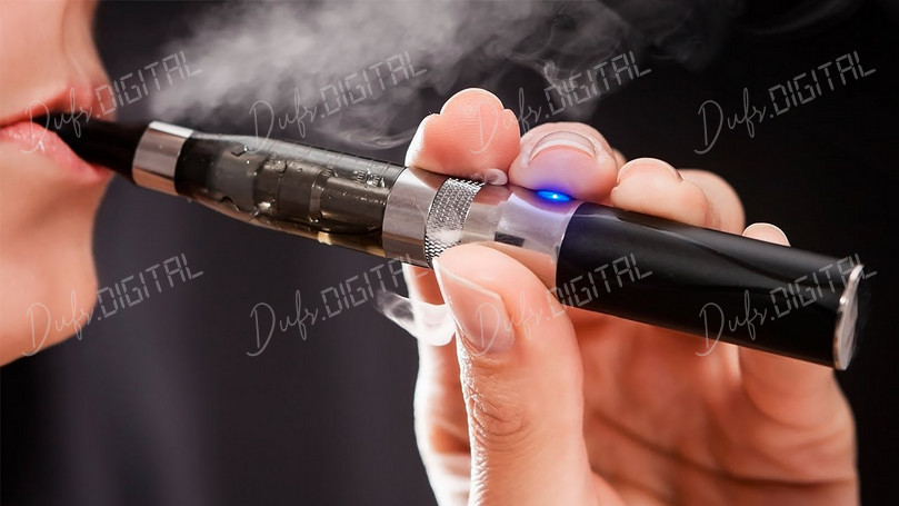 Vaping Device Close-Up