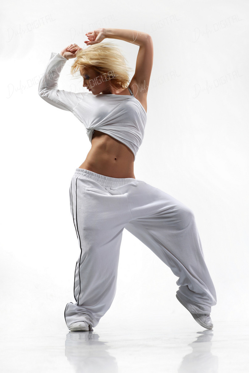 Dynamic Dance Movement